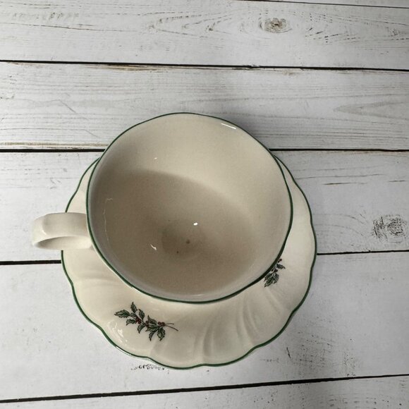 Nikko Happy Holidays Coffee Tea Cups & Saucers Lot of 4 Christmas Tree Japan - Picture 6 of 9